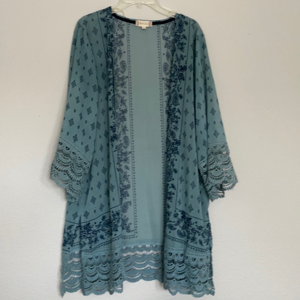 Altar’d State Kimono